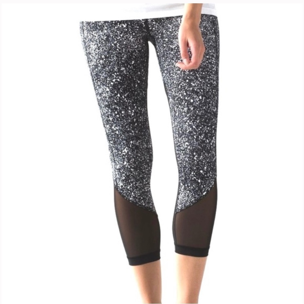Lululemon Pace Rival Crop Marathon Leggings Mesh Black & White Speckle size 6